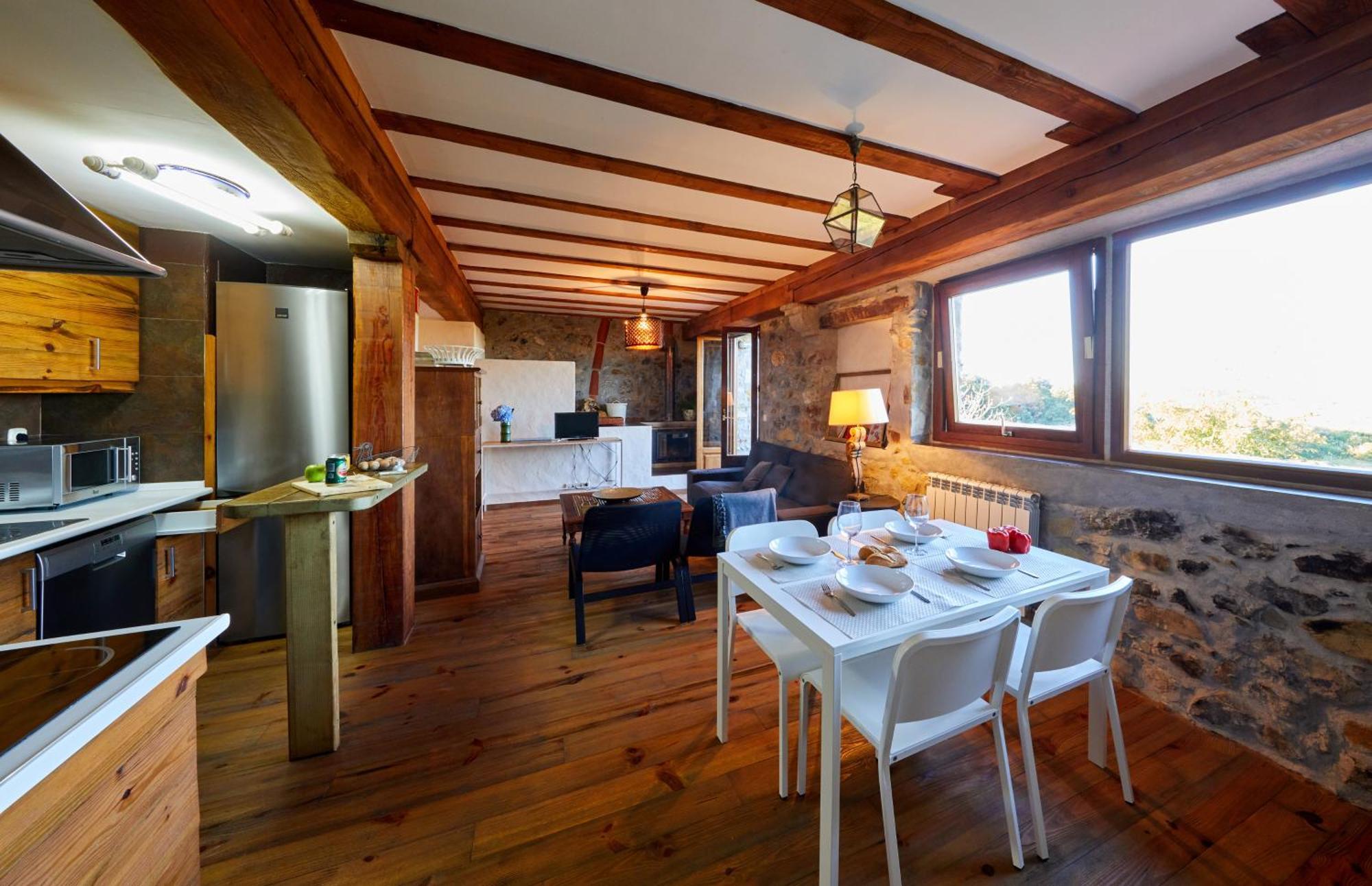 Urain Suites - Apartments At Flysch-Coast Зумая Екстериор снимка